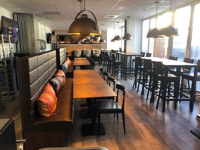 Salle du restaurant La Zen